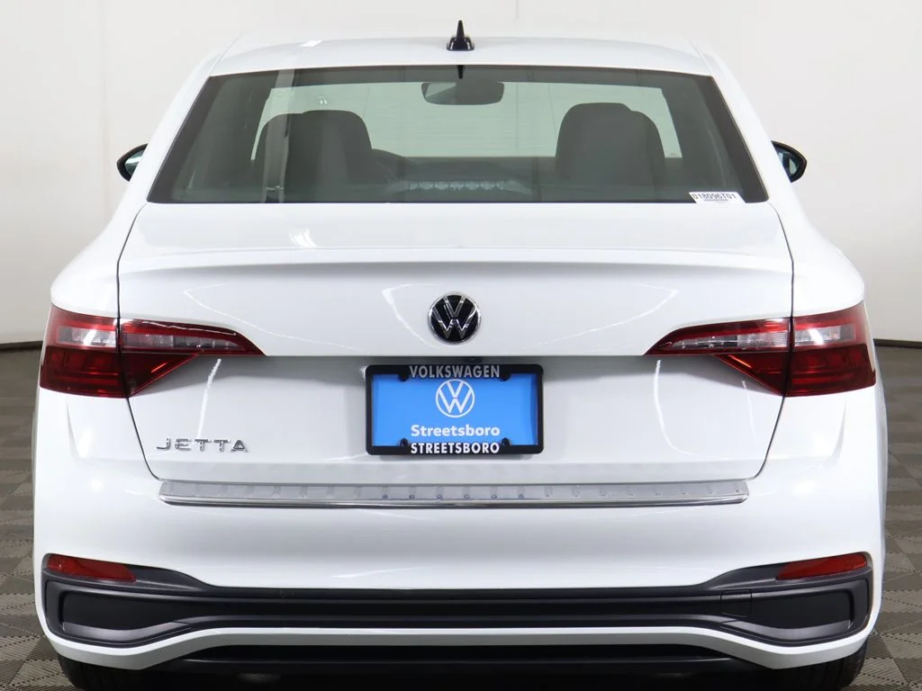 Certified Used 2023 Pure White Volkswagen 1.5T Sport image 10