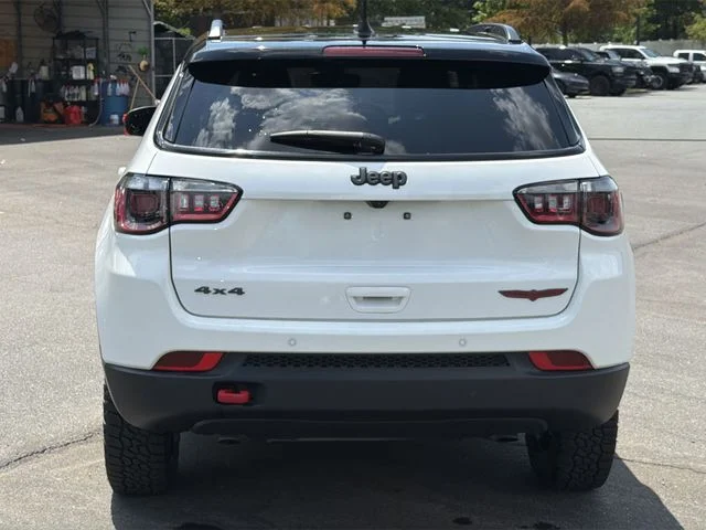 Used 2025 White Jeep Trailhawk image 12