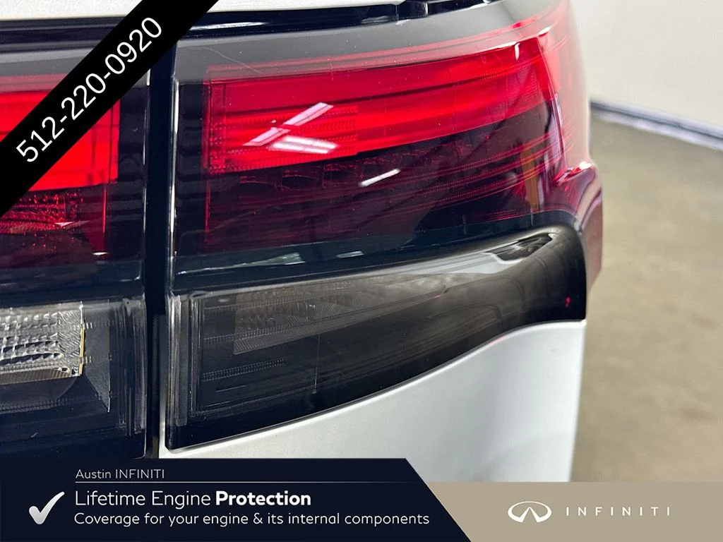 New 2027 RADIANT WHITE INFINITI LUXE image 35