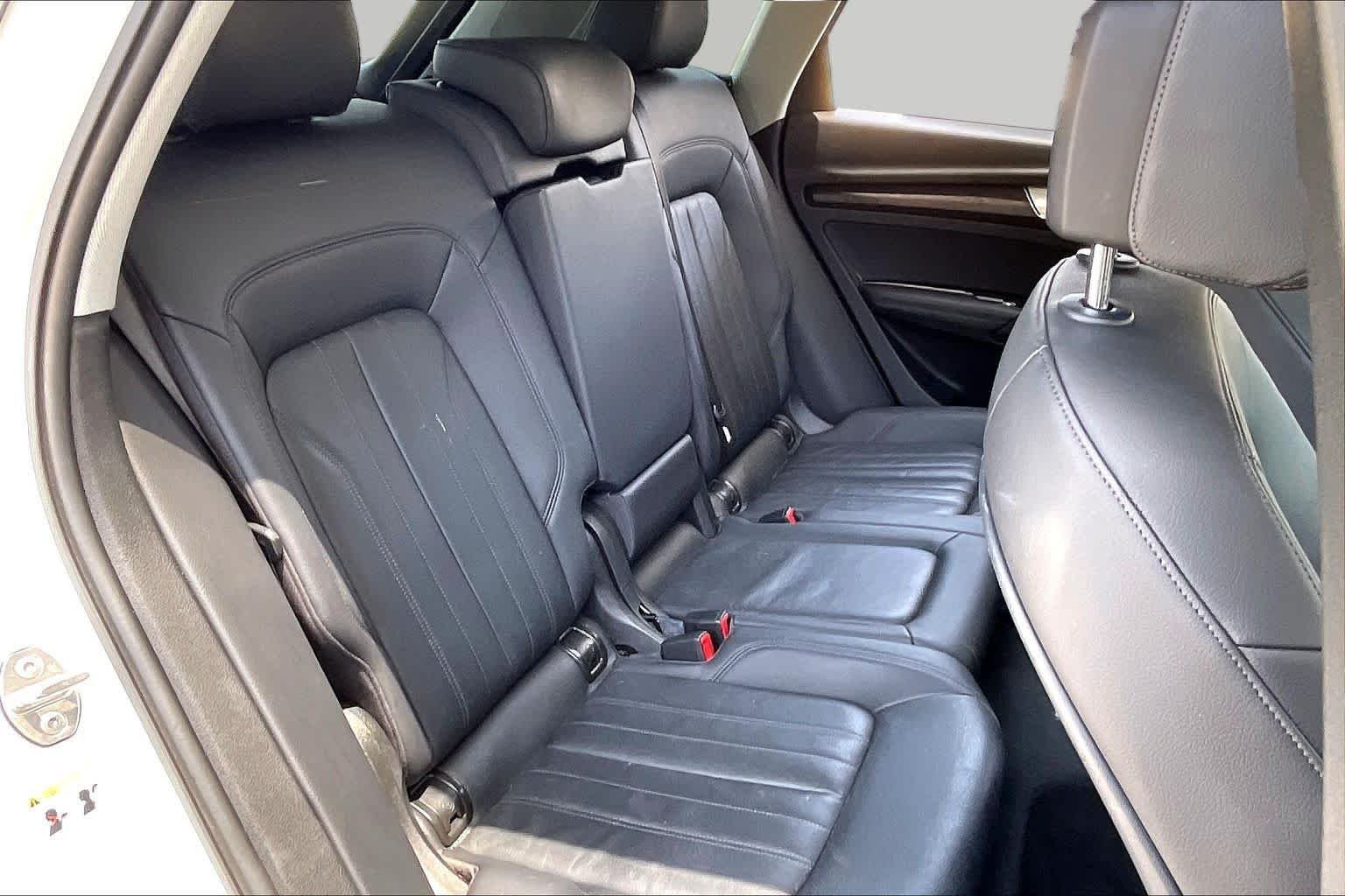 Used 2019 Ibis White Audi Premium Plus image 20