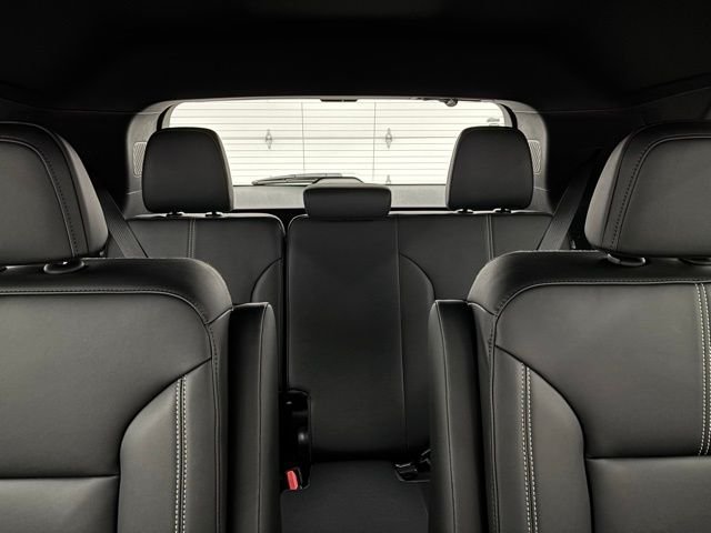 New 2026 Summit White GMC Elevation image 40