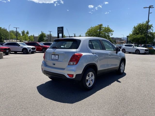 Used 2018 Silver Chevrolet LS image 5