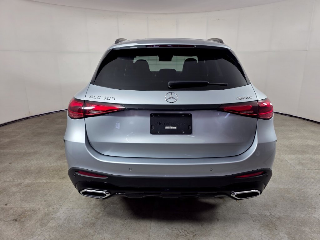 Used 2024 Silver Mercedes-Benz GLC 300 image 5