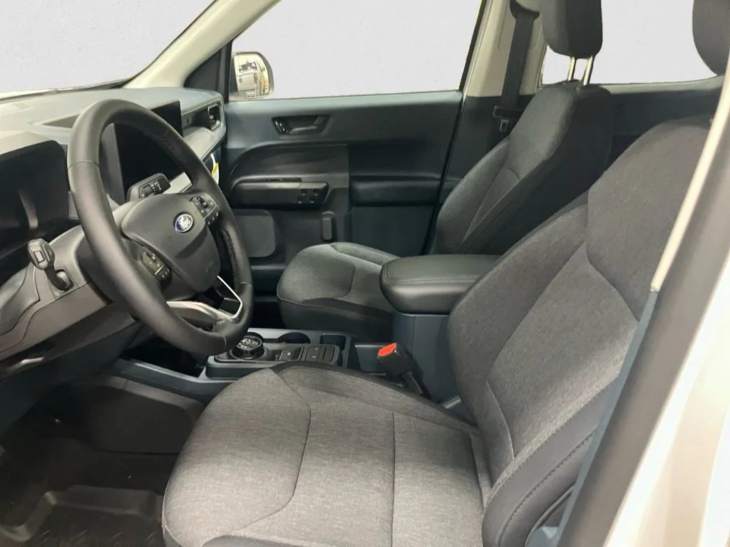 New 2025 White Ford XLT image 9