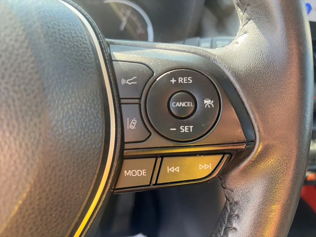 Used 2024 White Toyota Adventure image 32