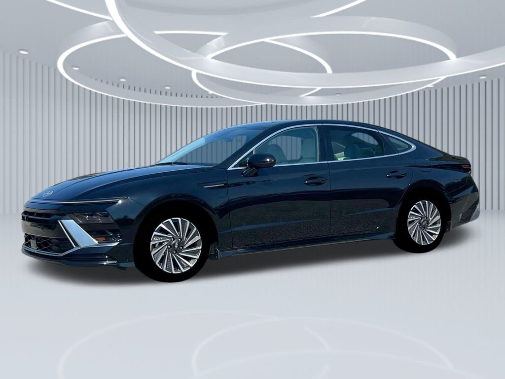 New 2025 Black Hyundai SEL image 21
