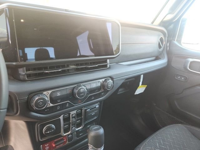 Used 2026 Black Jeep Mojave image 6