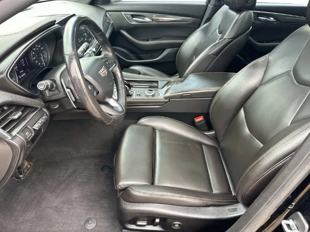 Used 2020 Black Cadillac Sport image 22