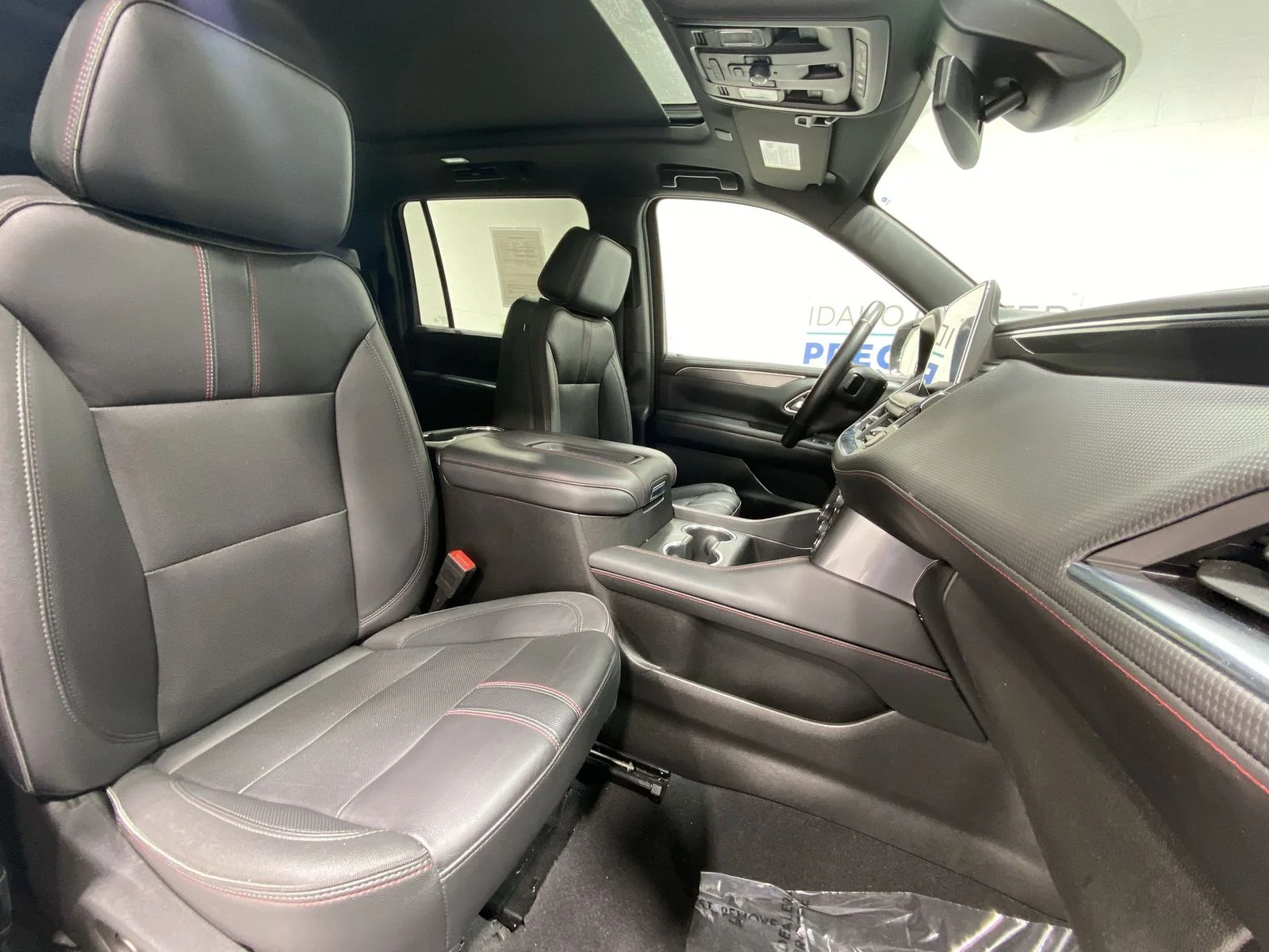 2024 Chevrolet Suburban RST - Photo 26