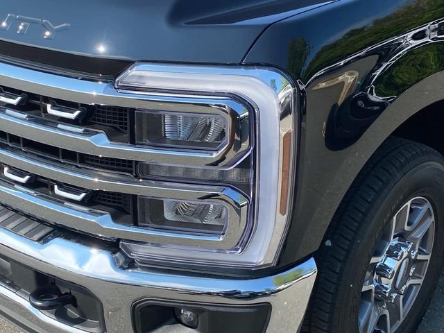 New 2026 Black Ford Lariat image 4