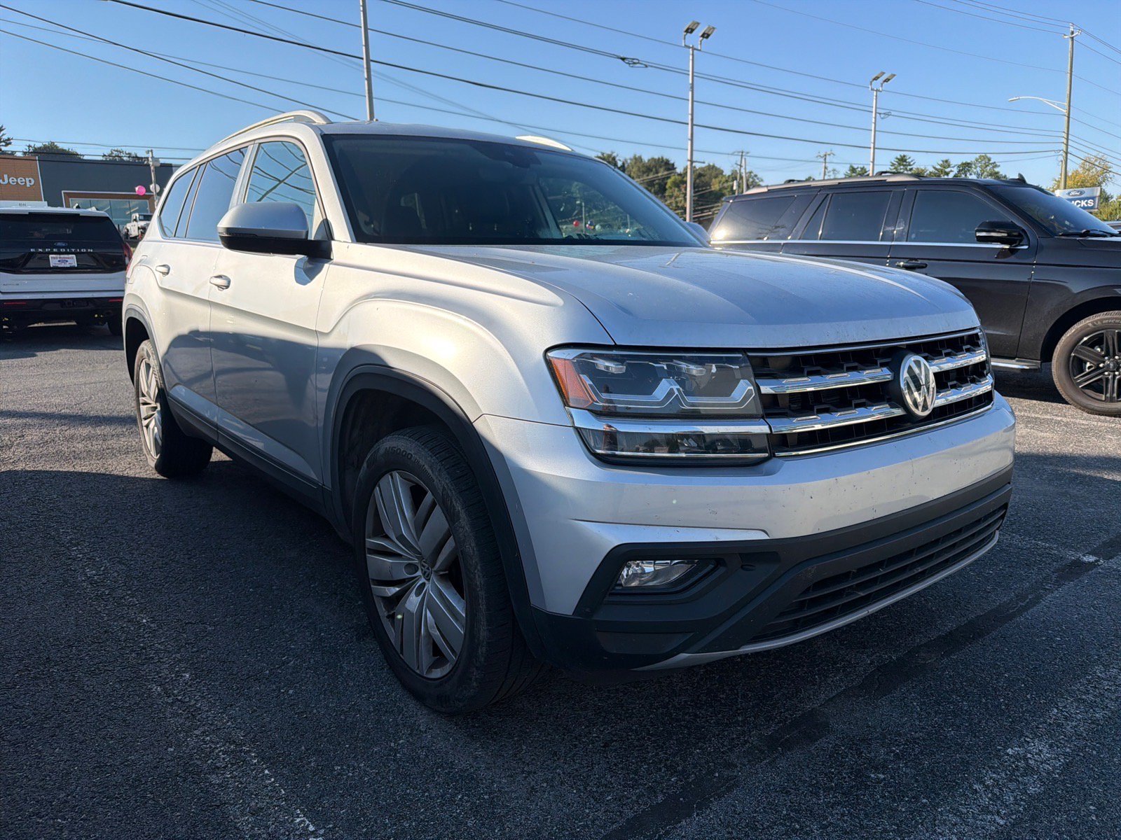 Used 2019 Silver Volkswagen 3.6L V6 SE image 2