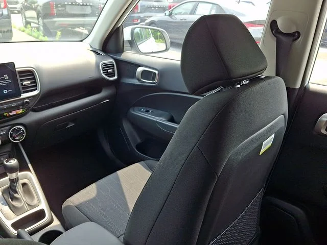 New 2026 White Hyundai SE image 11