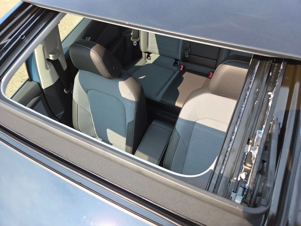 New 2026 Monterey Blue Pearl Volkswagen 1.5T SE image 4
