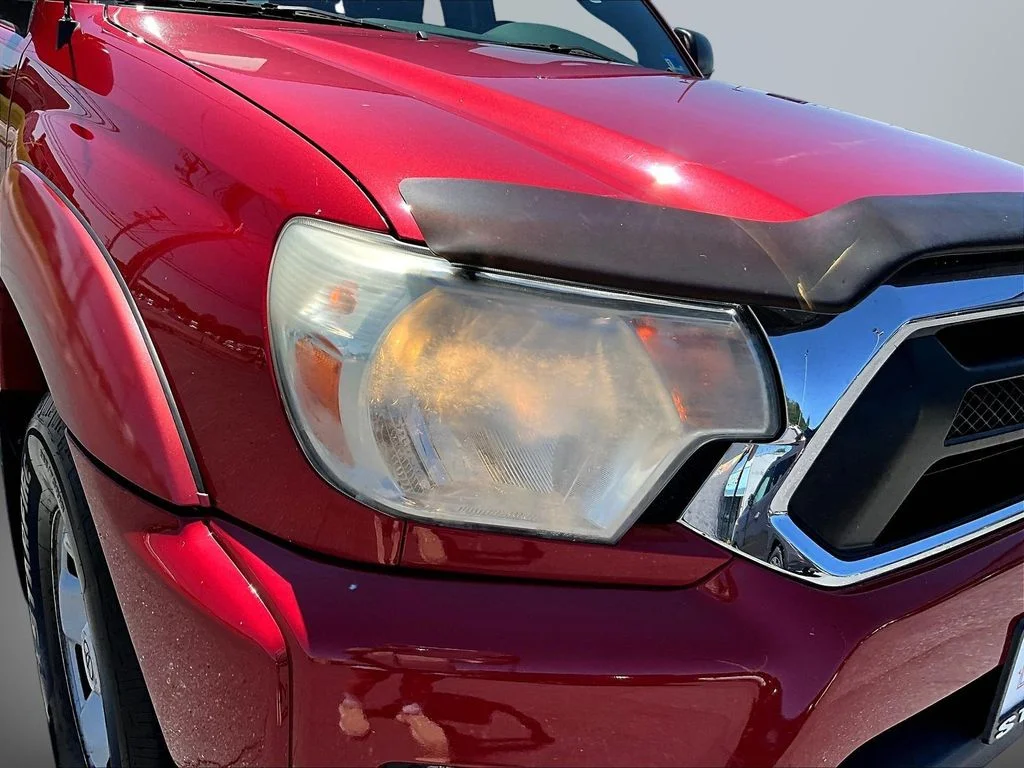 Used 2013 Red Toyota Base image 29