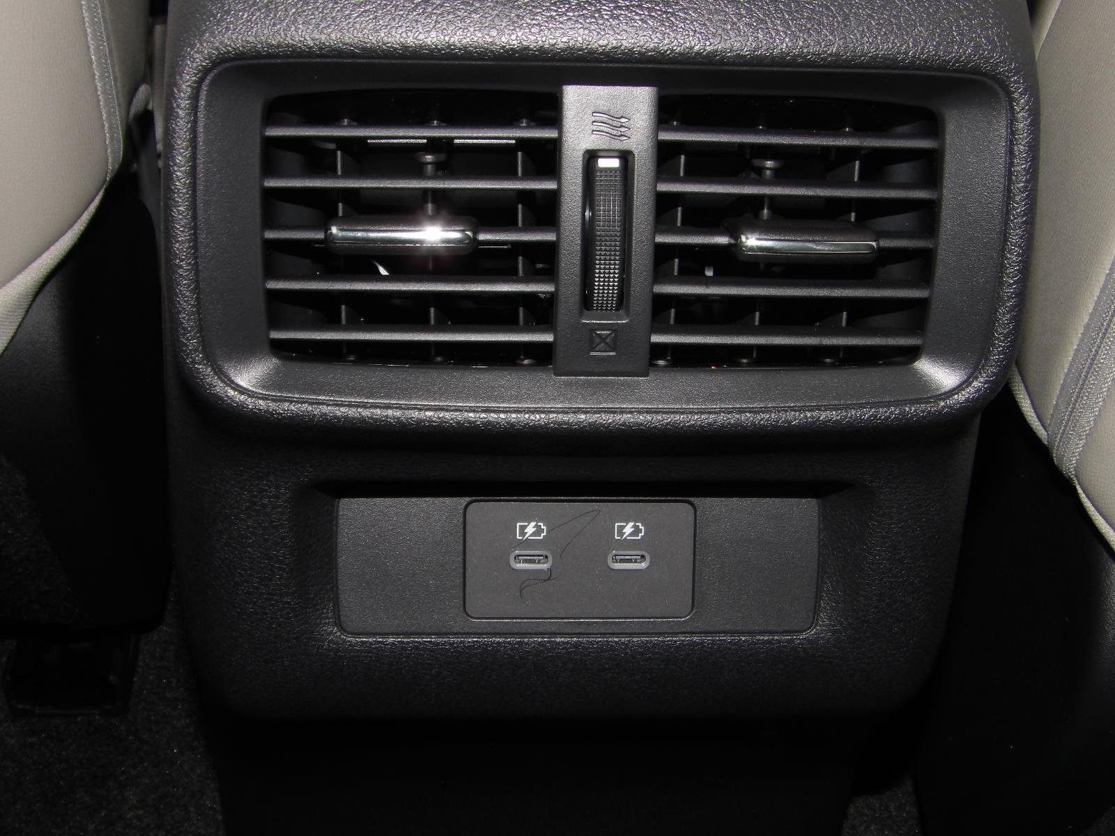 New 2026 Everest White Pearl TriCoat Nissan SL image 22