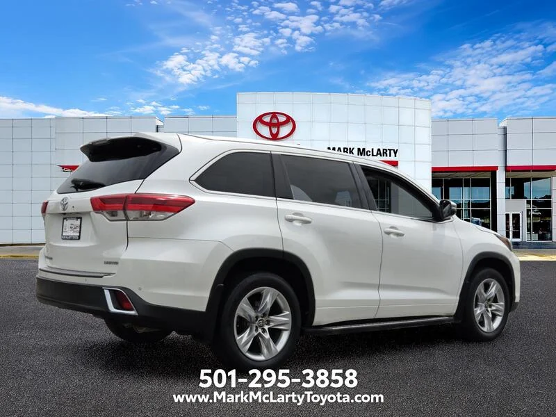 Used 2017 Blizzard Pearl TOYOTA LIMITED V6 FWD image 5