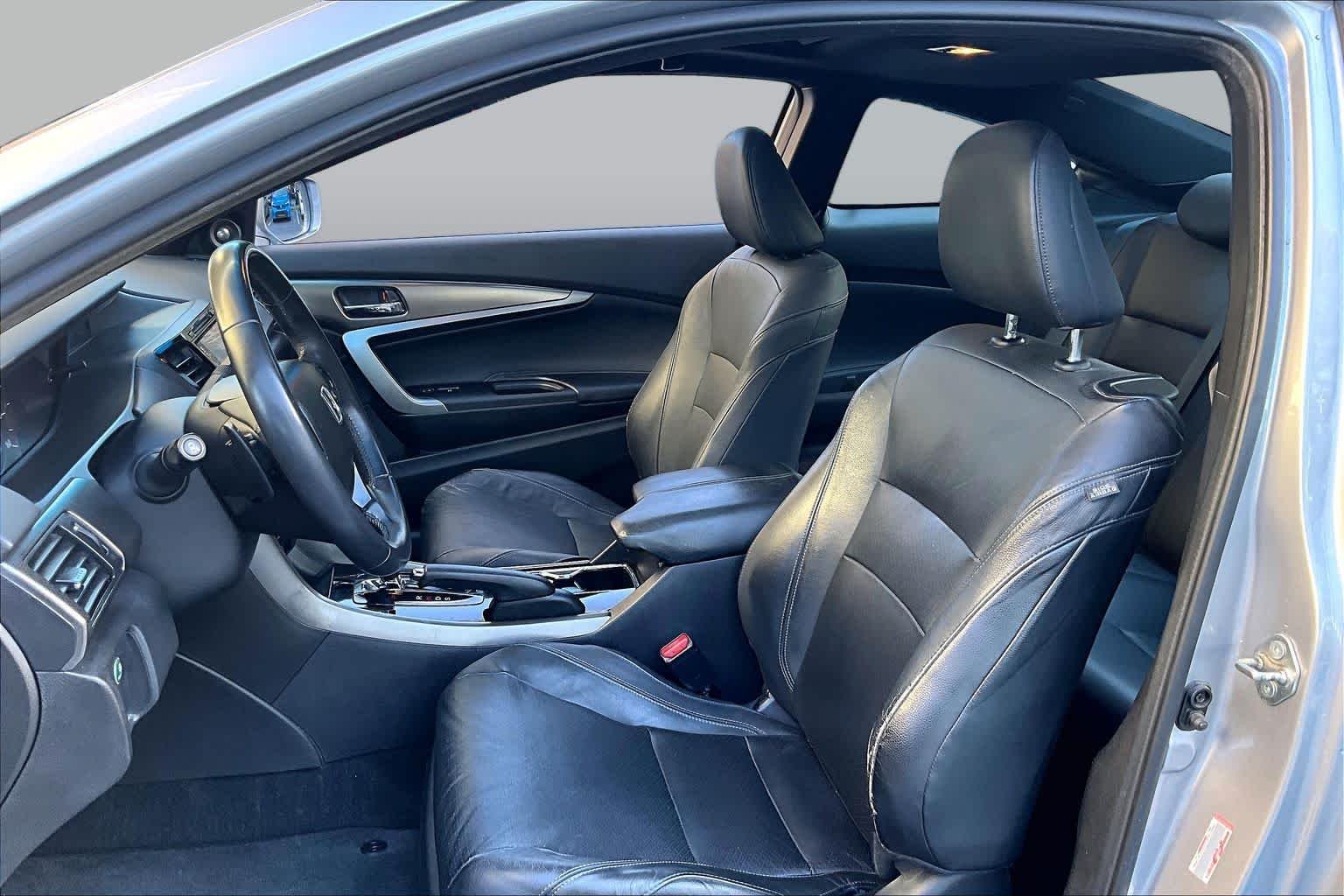 Used 2016 Lunar Silver Metallic Honda EX-L image 7