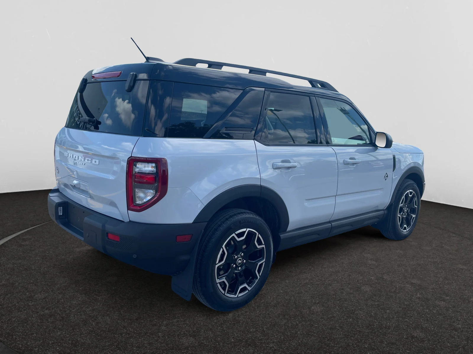 New 2026 Space White Metallic Ford Outer Banks image 5