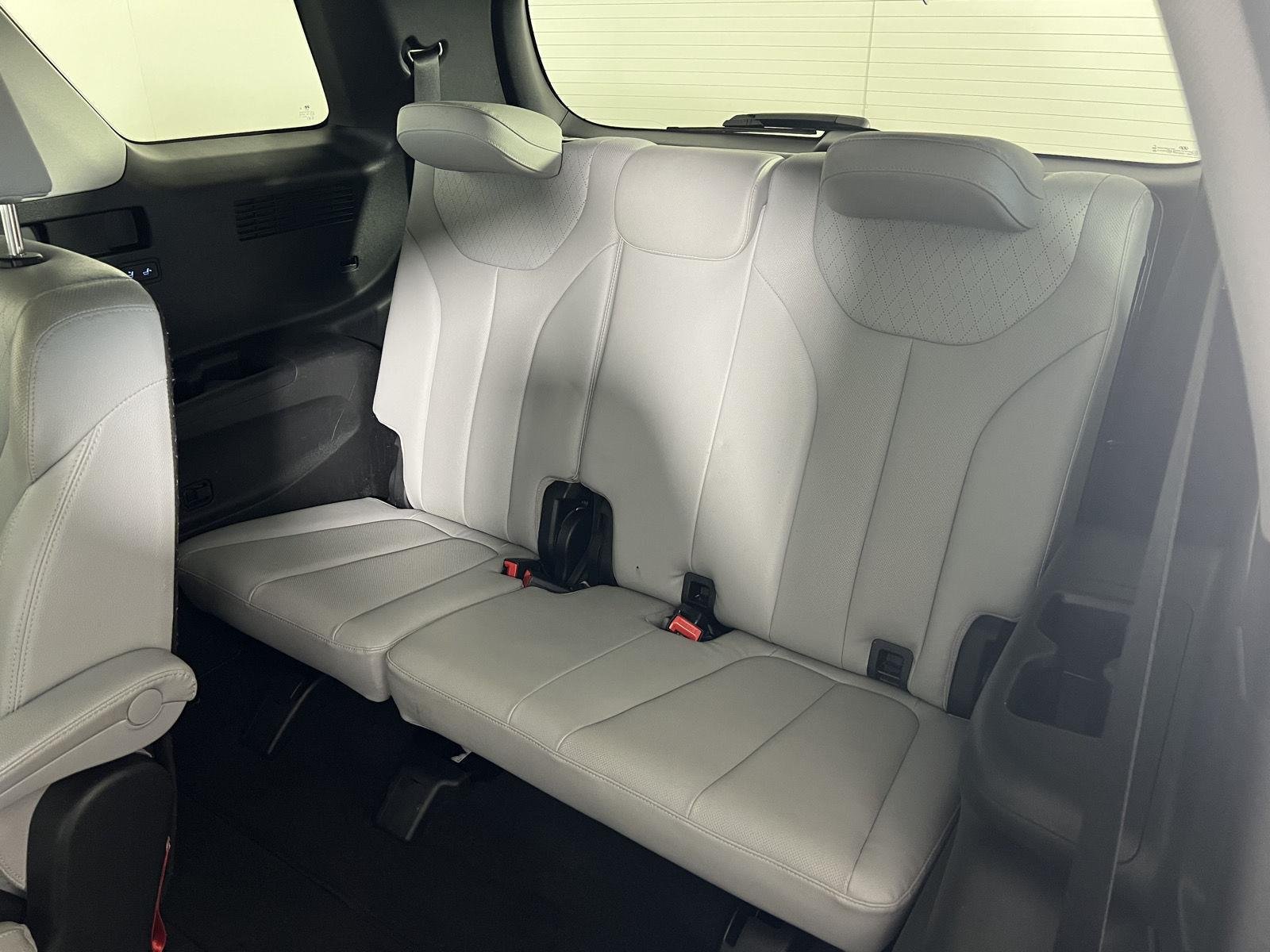 Used 2021 Gy Hyundai  image 32
