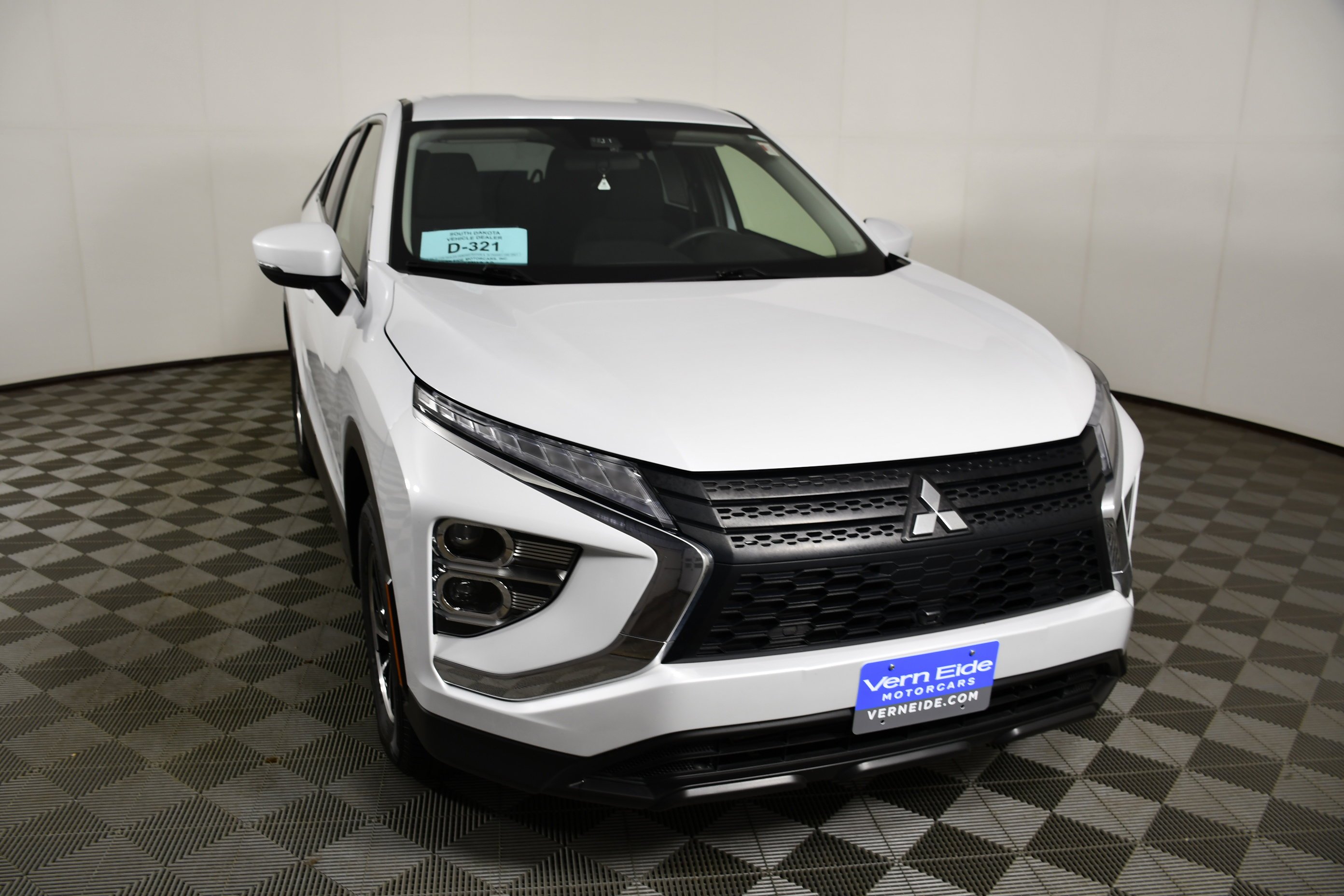 Certified Used 2024 White Diamond Mitsubishi ES image 3