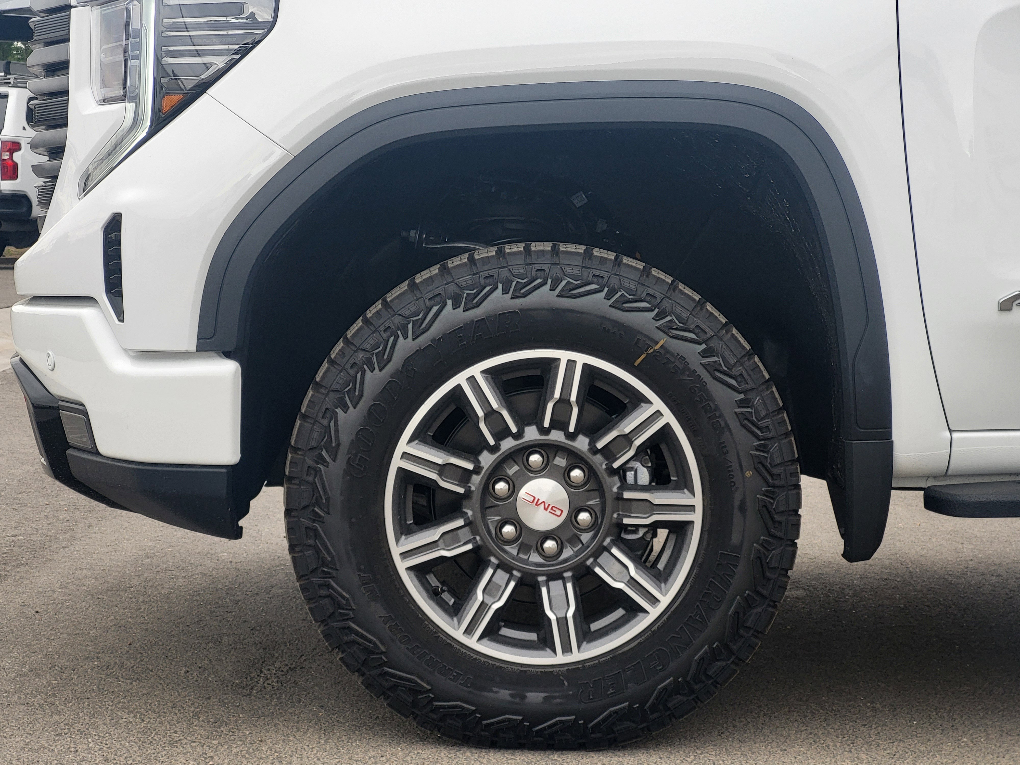 New 2026 Summit White GMC AT4 image 8