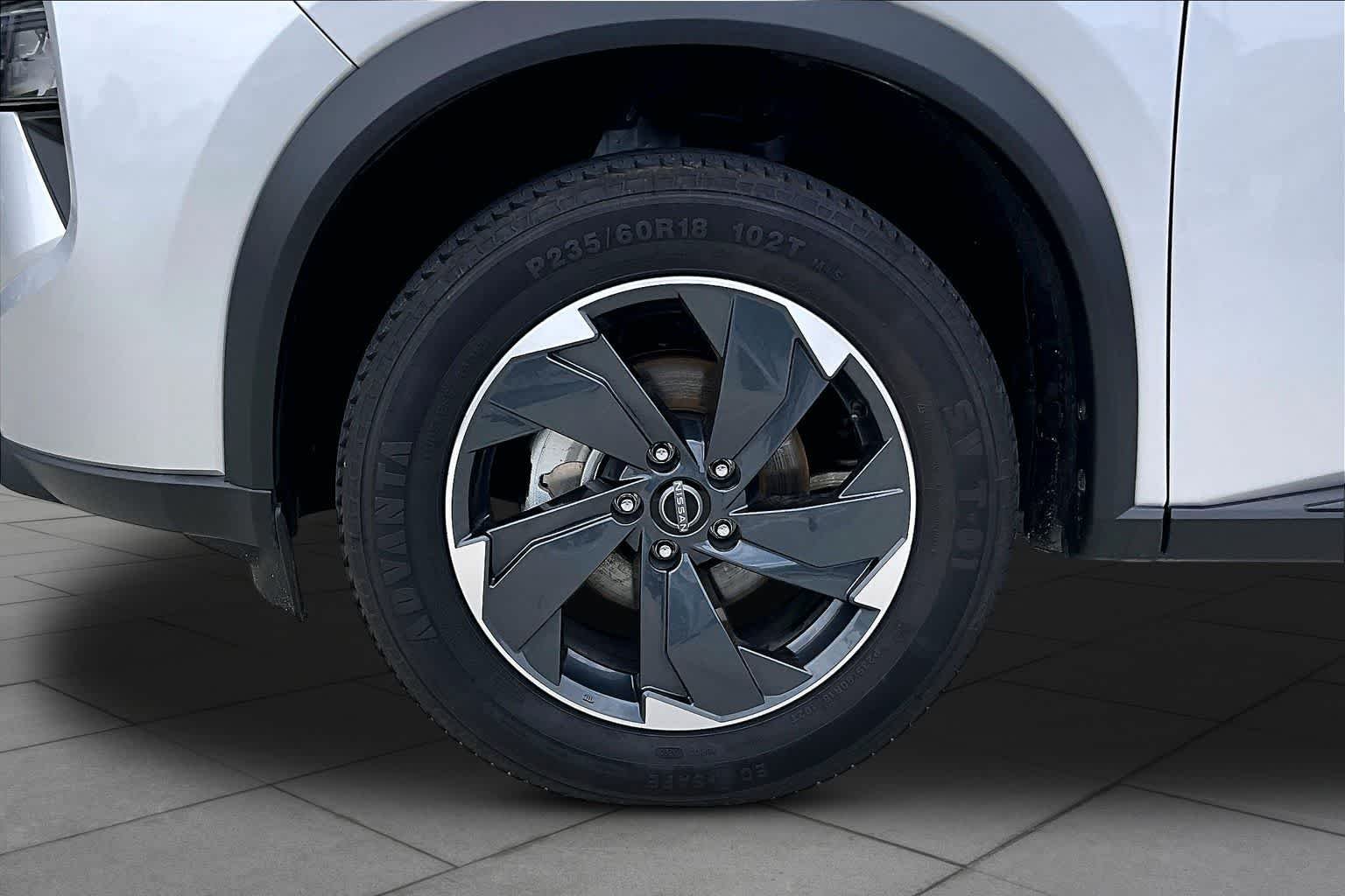 Used 2024 Brilliant Silver Metallic Nissan SV image 11