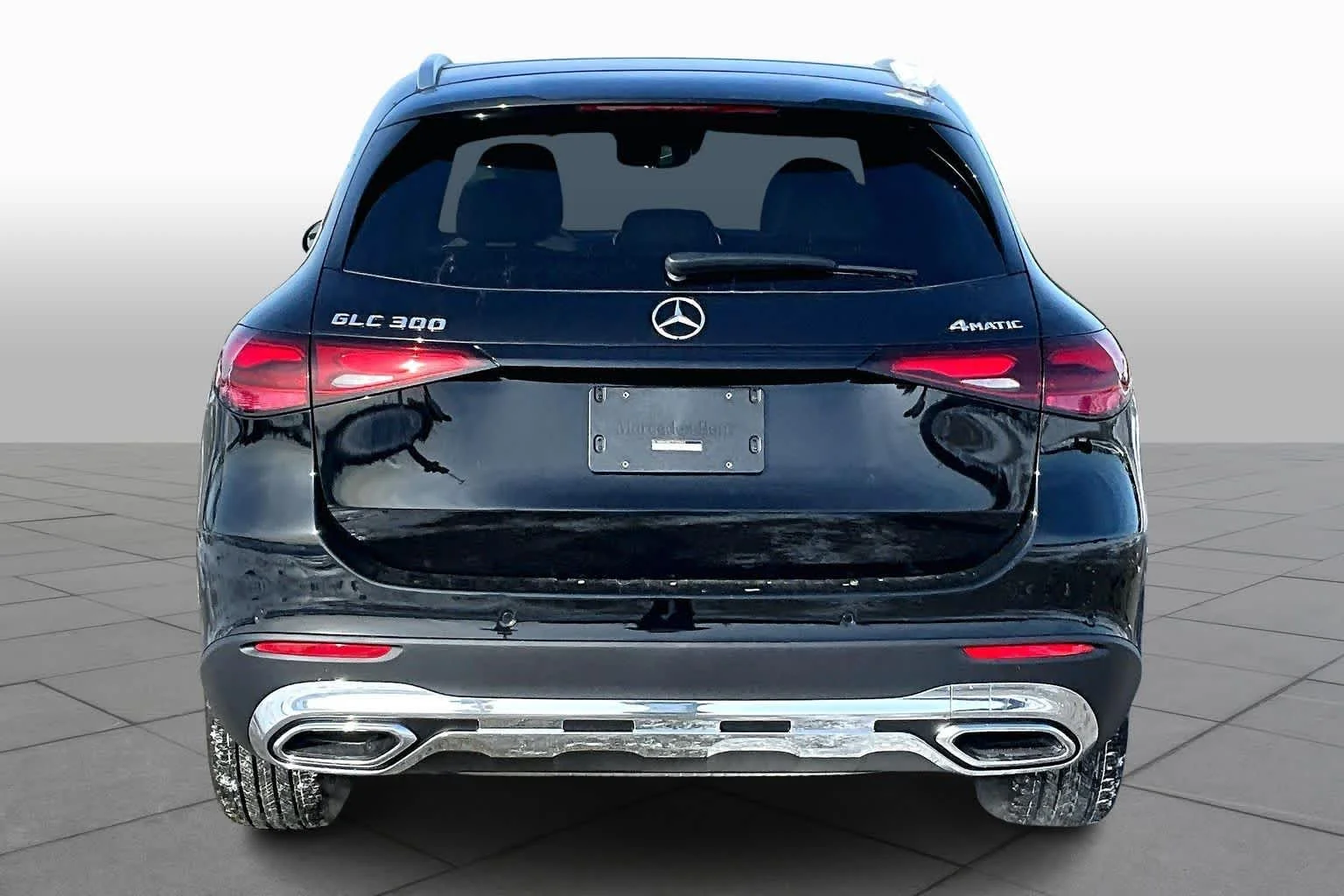 New 2026 040/Black Mercedes-Benz GLC 300 image 5