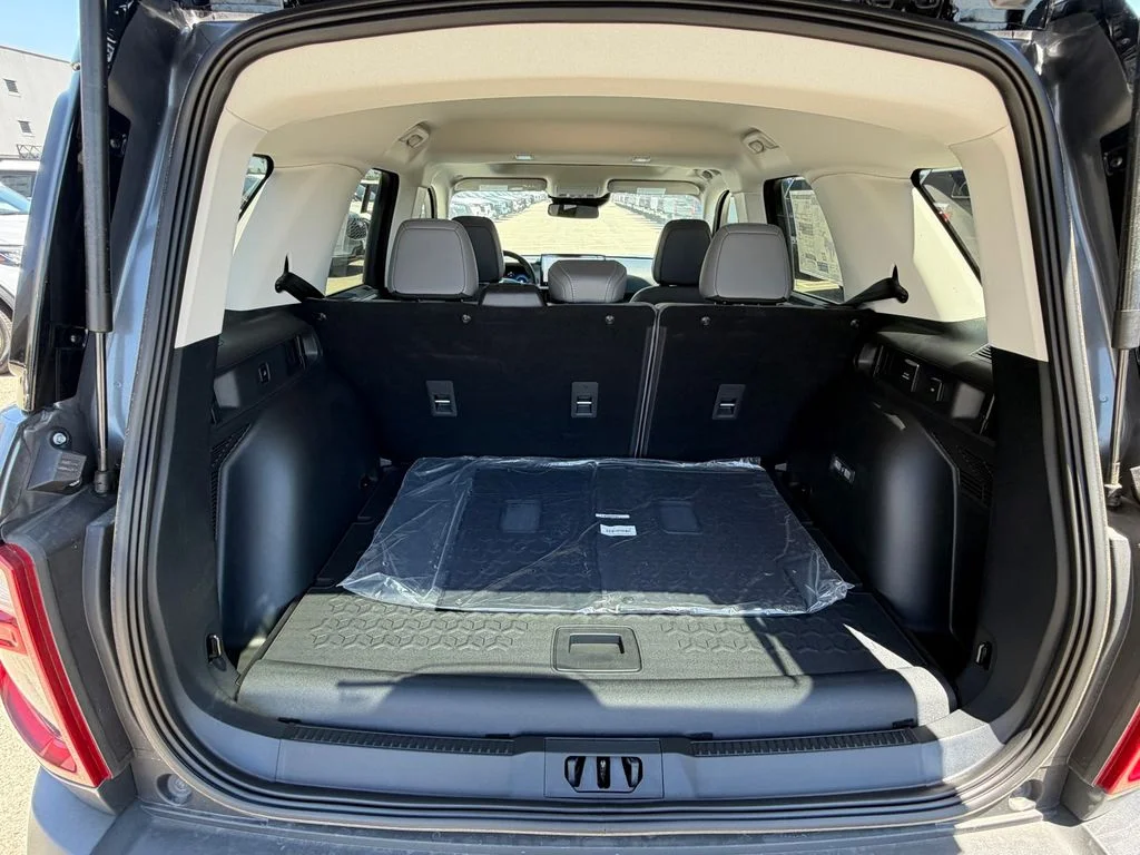 New 2025 Carbonized Gray Metallic Ford Badlands® image 20
