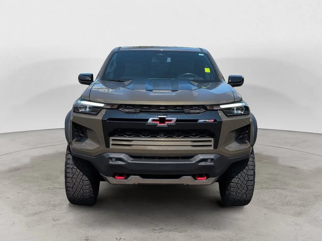 2024 Chevrolet Colorado ZR2 - Photo 7