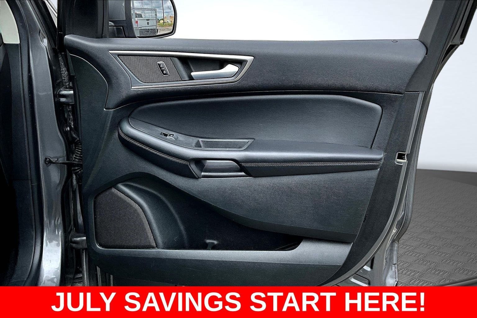 Used 2023 Gray Ford SEL image 31