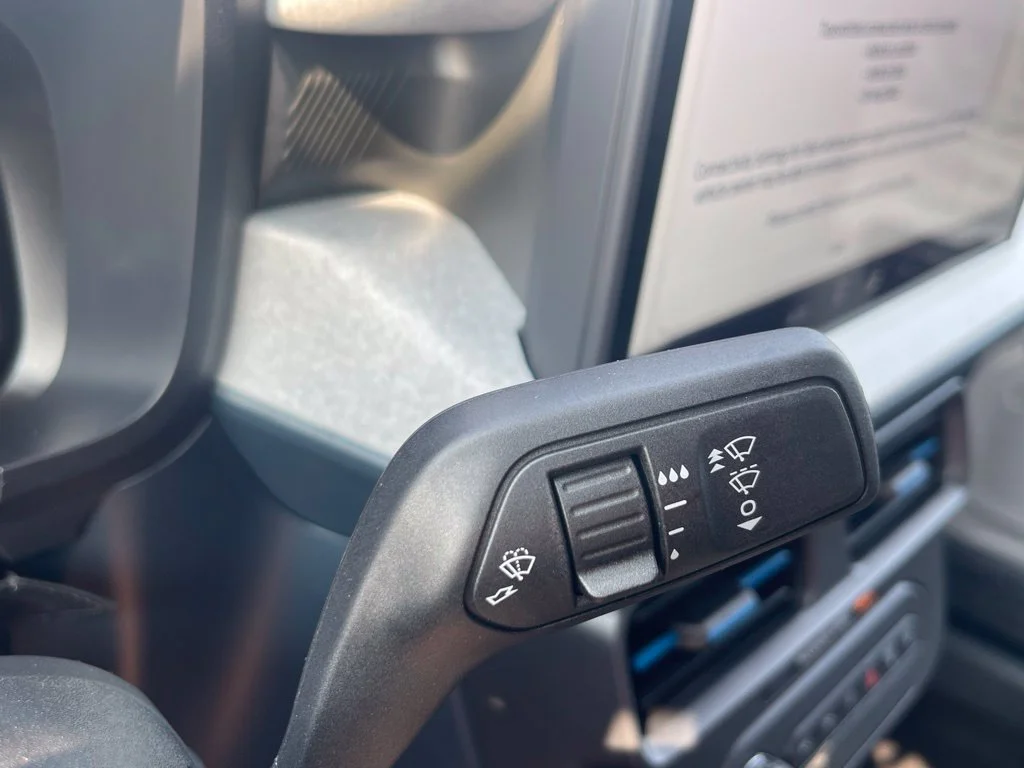 New 2026 Oxford White Ford XLT image 27