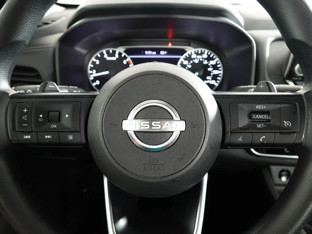 Used 2024 Gray Nissan S image 12