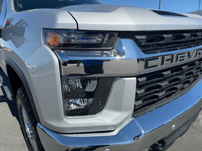 Used 2023 Silver Ice Metallic Chevrolet LT image 28