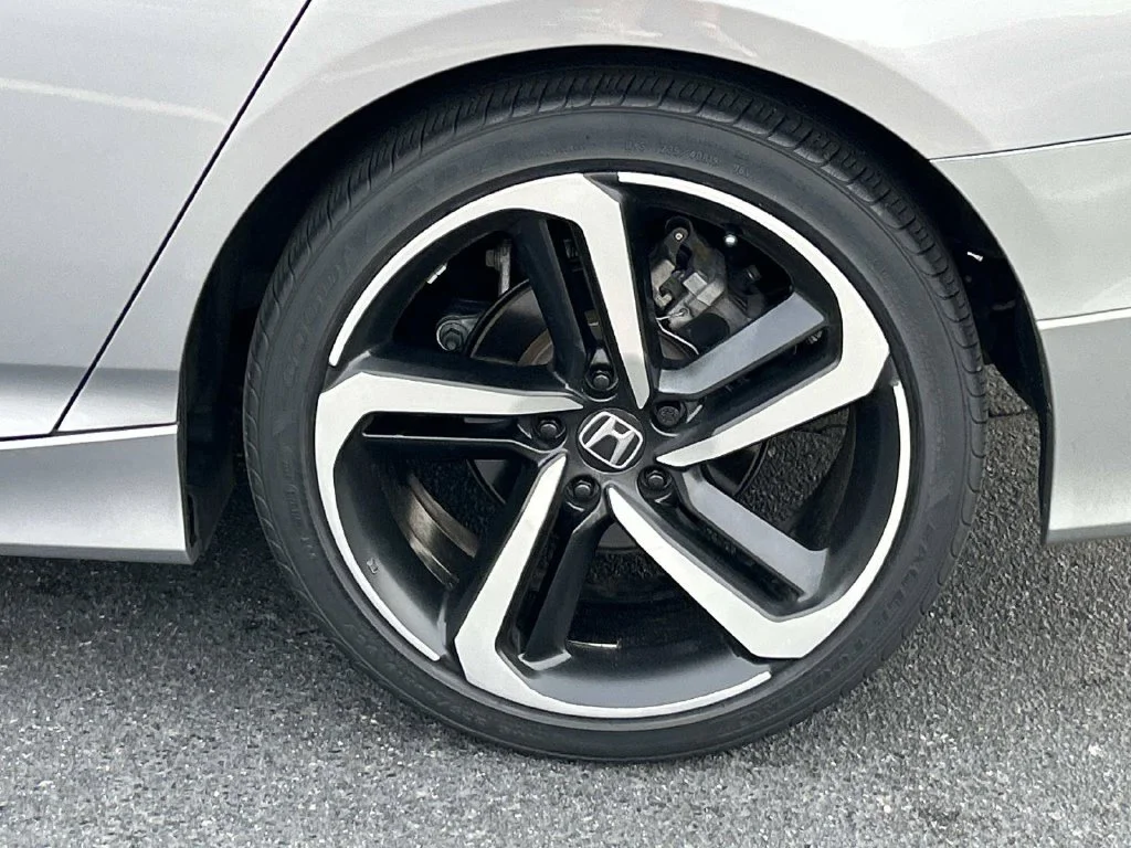 Used 2022  Honda Sport image 13