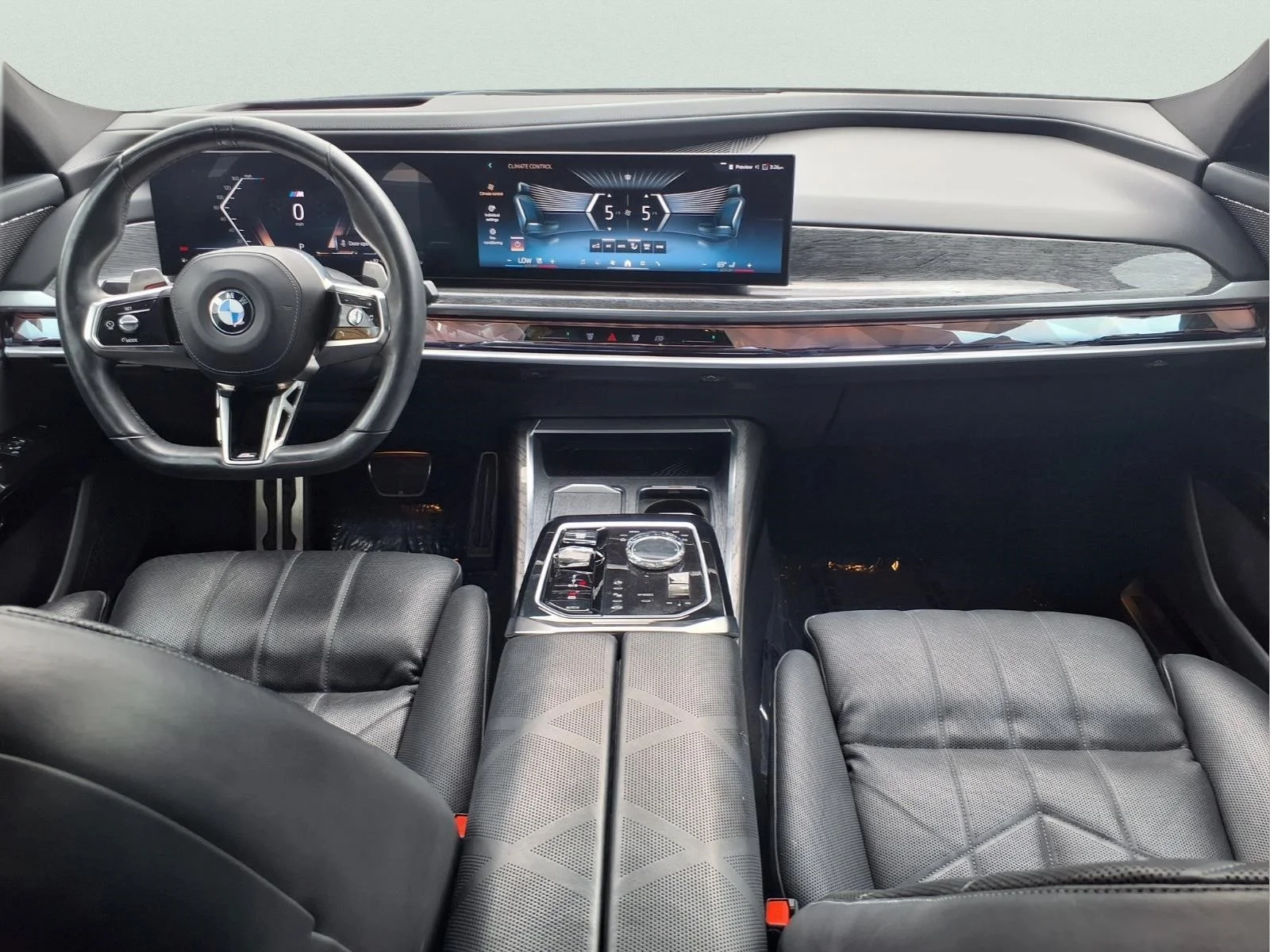 2024 BMW 7 Series 740i - Photo 11