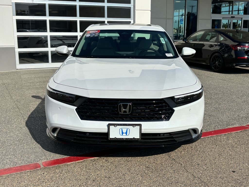New 2026 Platinum White Pearl Honda Touring image 2