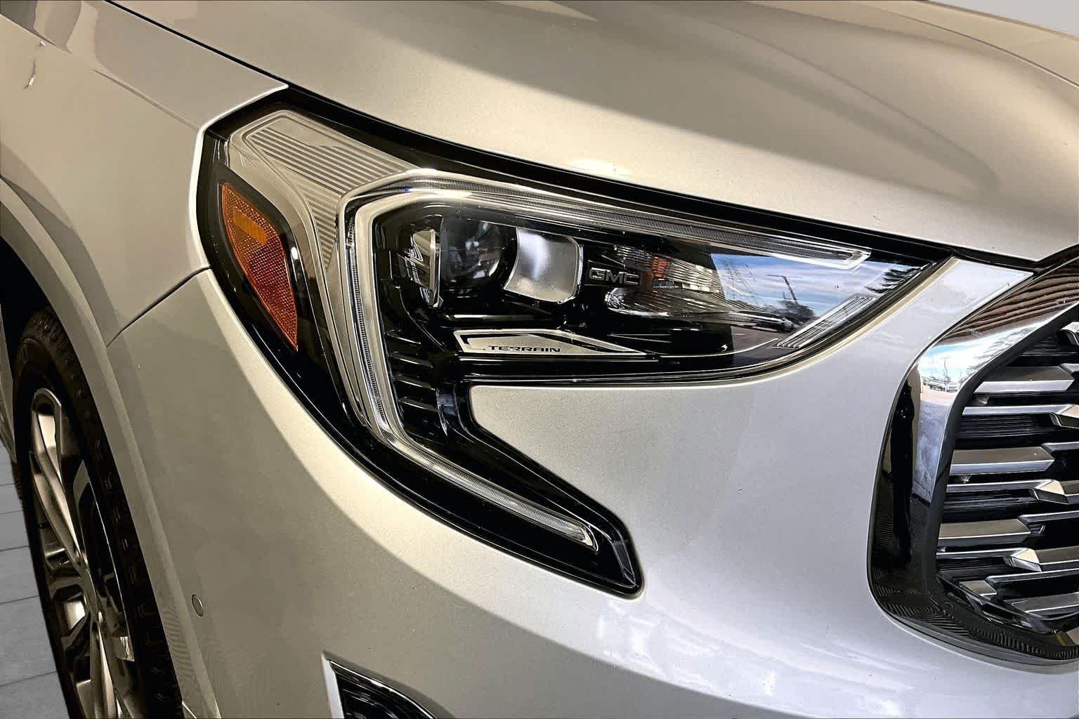 Used 2019 QUICKSILVER METALLIC GMC Denali image 26