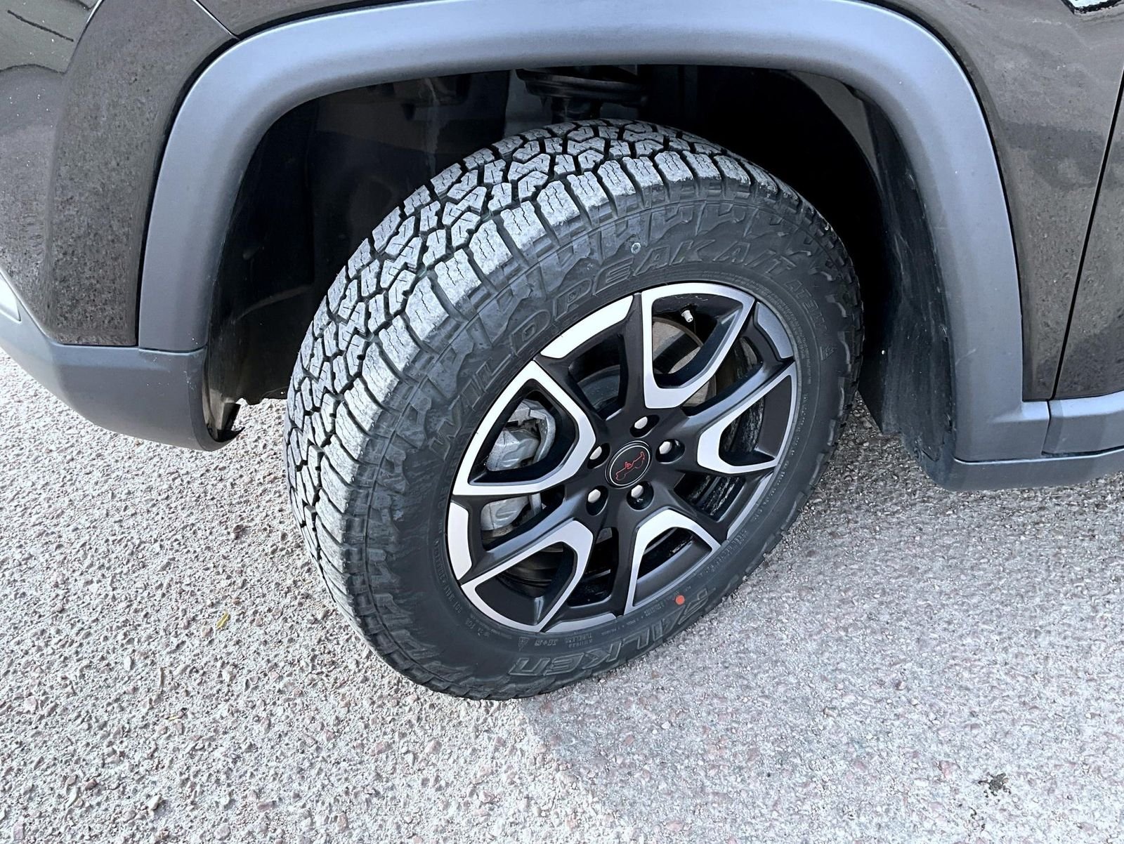 Used 2025 Black Jeep Trailhawk image 23