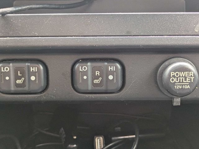 Used 2006 Silver Honda EX-L image 22