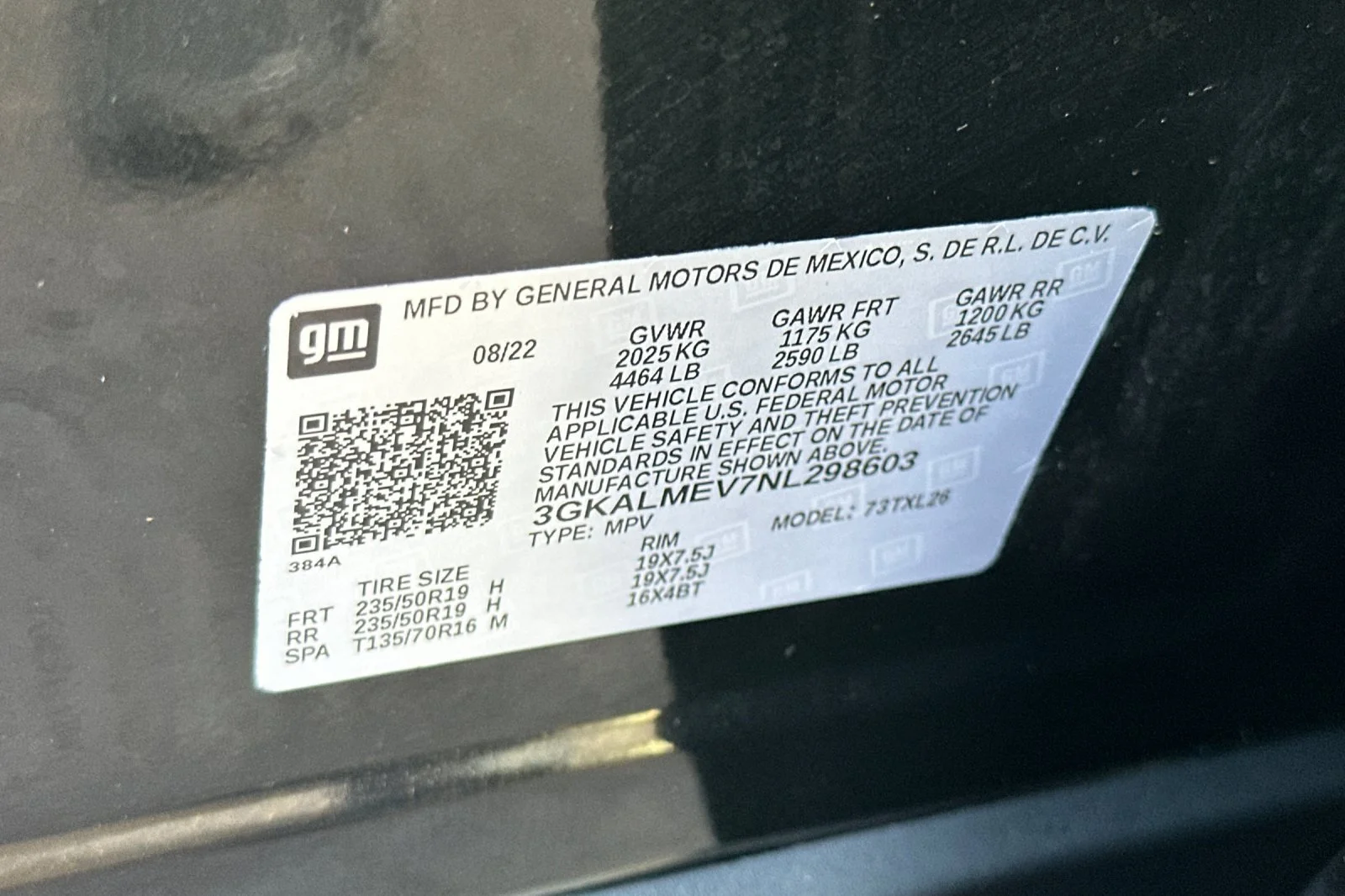 Used 2022 Black GMC SLE image 33