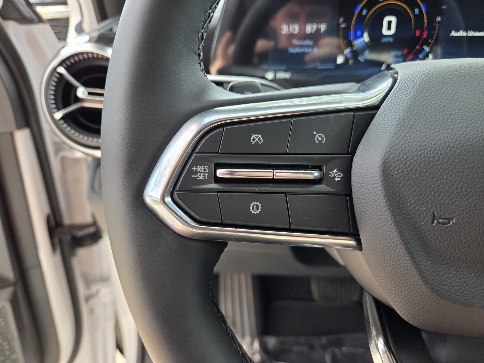 New 2027 Summit White Chevrolet FWD LT image 31