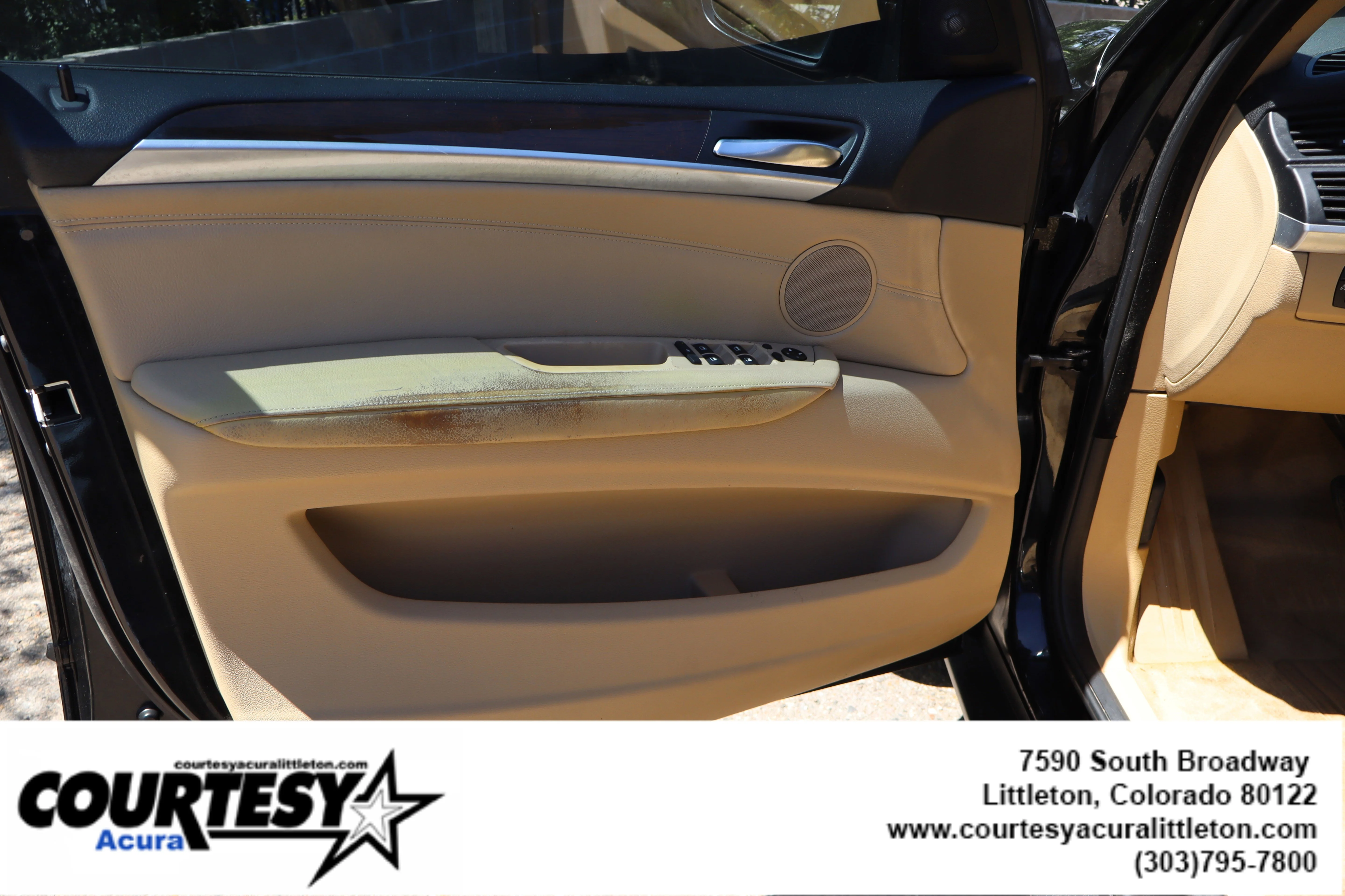 Used 2008 Black BMW 3.0si image 21