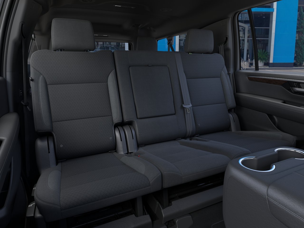2026 Chevrolet Suburban photo 17 of 33