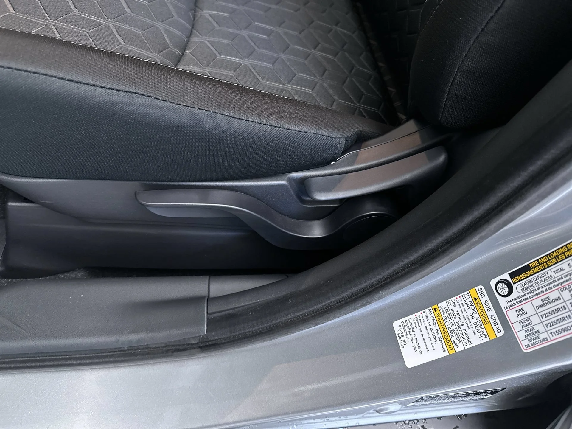 New 2026 Alloy Silver Metallic Mitsubishi ES image 14