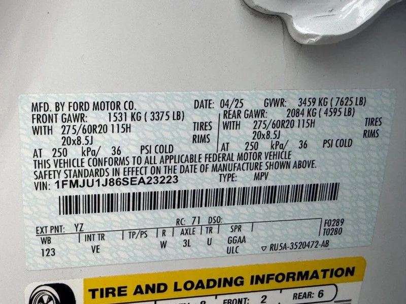 Used 2025 Oxford White Ford Active 4x4 image 27
