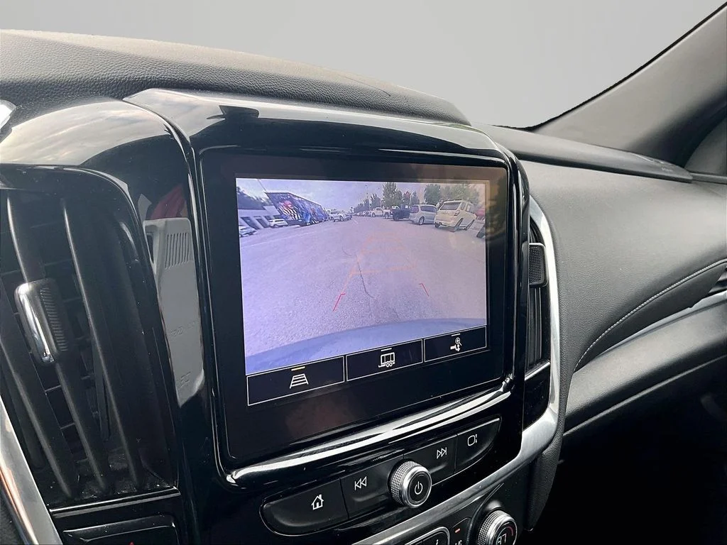 Used 2023 Gray Chevrolet LT image 22