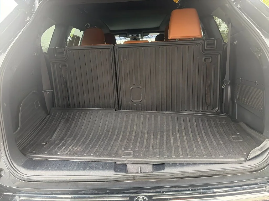 Used 2023 Black Toyota Platinum image 19