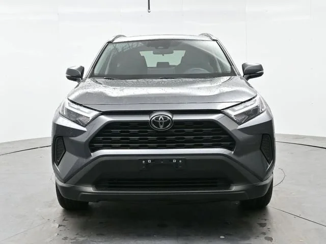 Used 2022 Magnetic Gray Met Toyota XLE image 2
