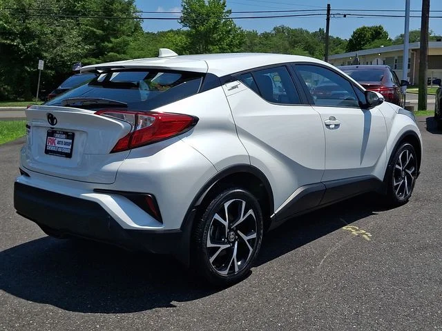 Used 2020 White Toyota XLE image 8