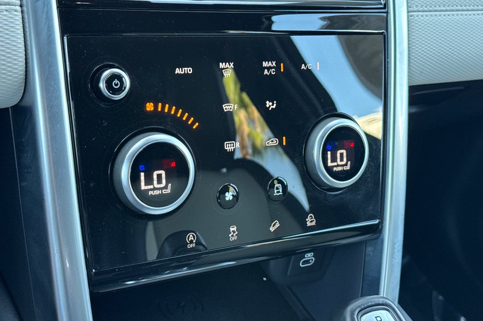 Used 2022 Blue Land Rover S R-Dynamic image 20